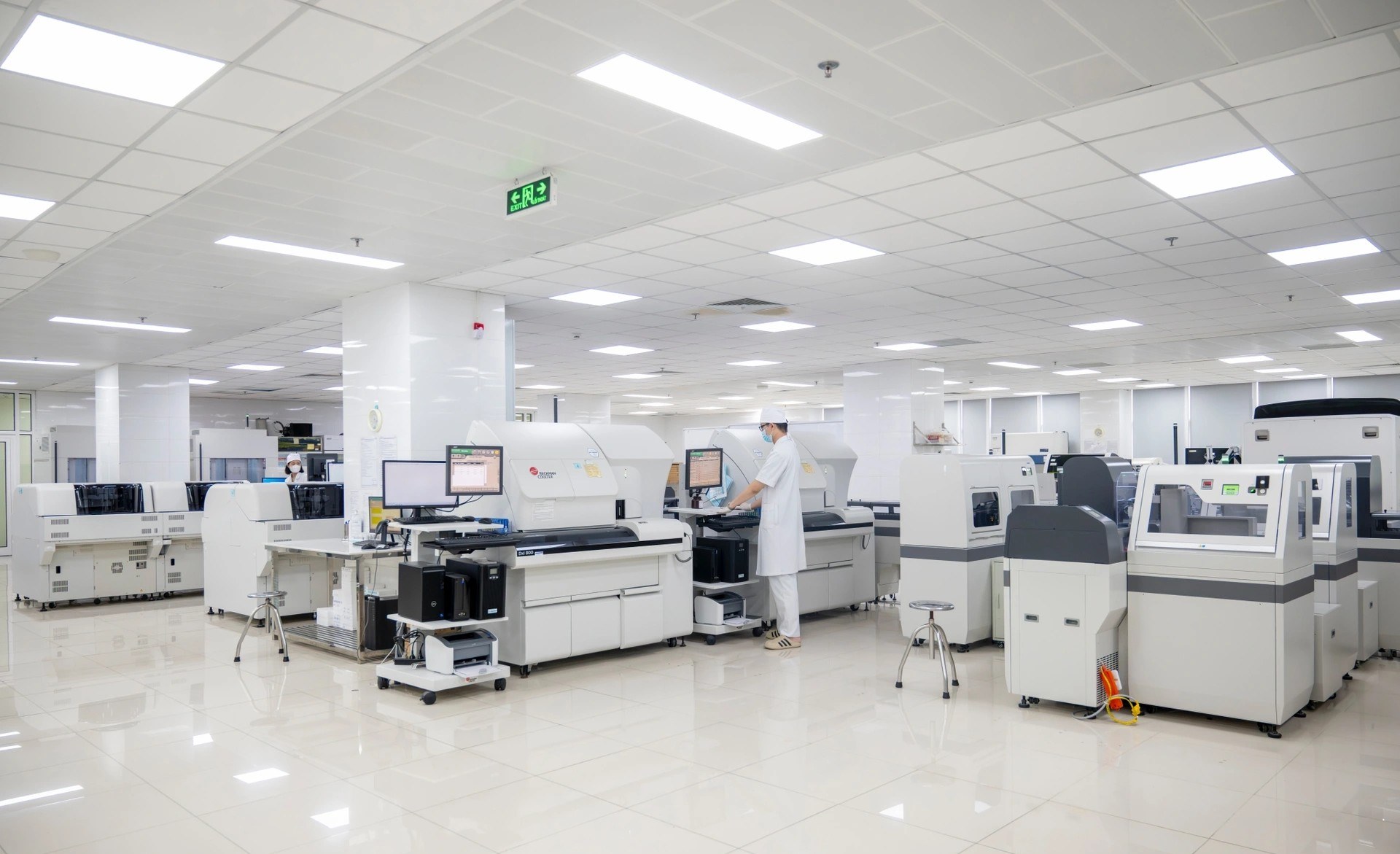 Hệ thống phòng xét nghiệm tự động tại Mitalab