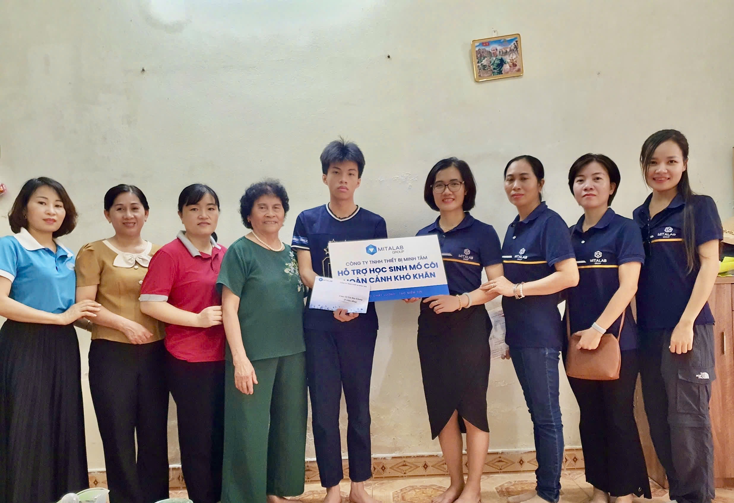 THẮP SÁNG HI VỌNG CHO TRẺ EM MỒ CÔI TẠI HẢI PHÒNG