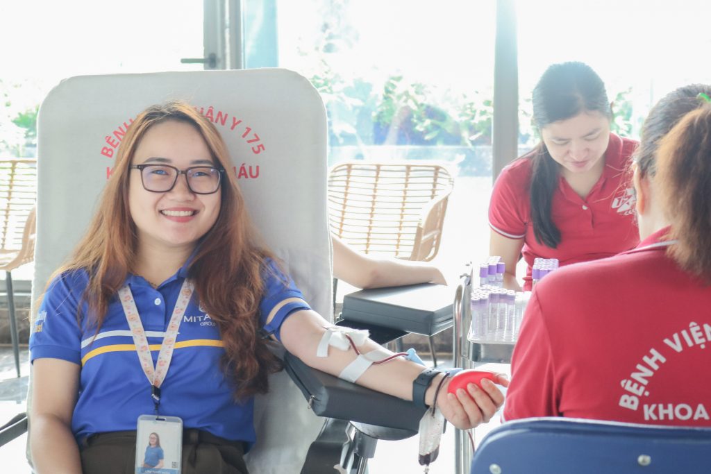 CBNV đã có mặt từ sớm để tham gia Ngày hội, trao gửi những giọt máu hồng đến các bệnh nhân trên địa bàn TP.HCM